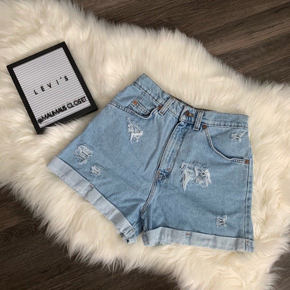 Levi's Pants - Rare Levi’s 910 Vintage White Tab Mom Shorts